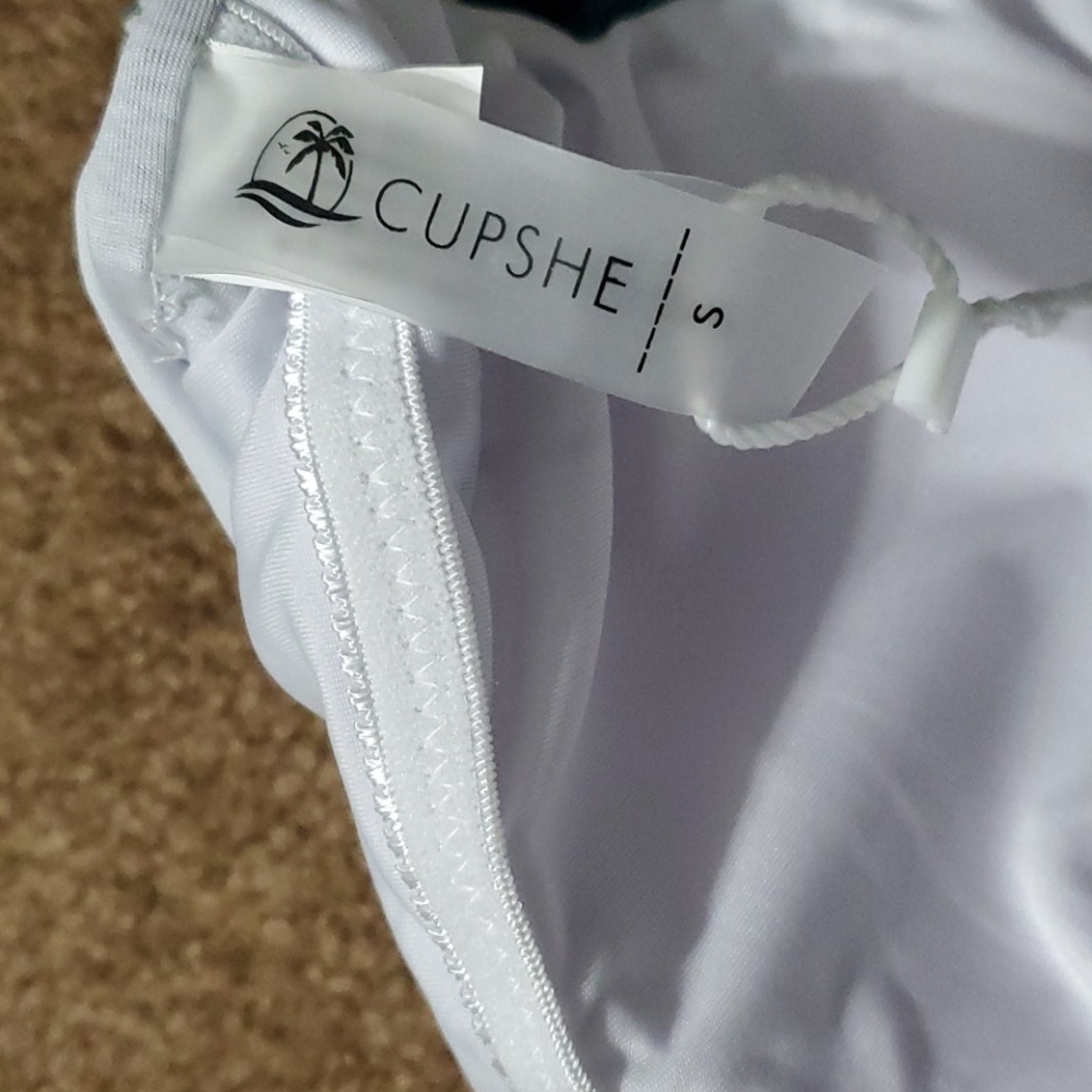 NWT Cupshe one-piece swimsuit - Picture 4 of 8